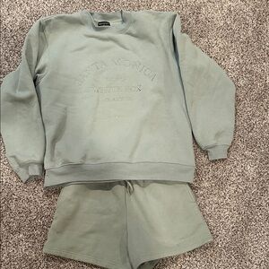 White Fox Boutique Santa Monica Sweatshirt & Shorts Set